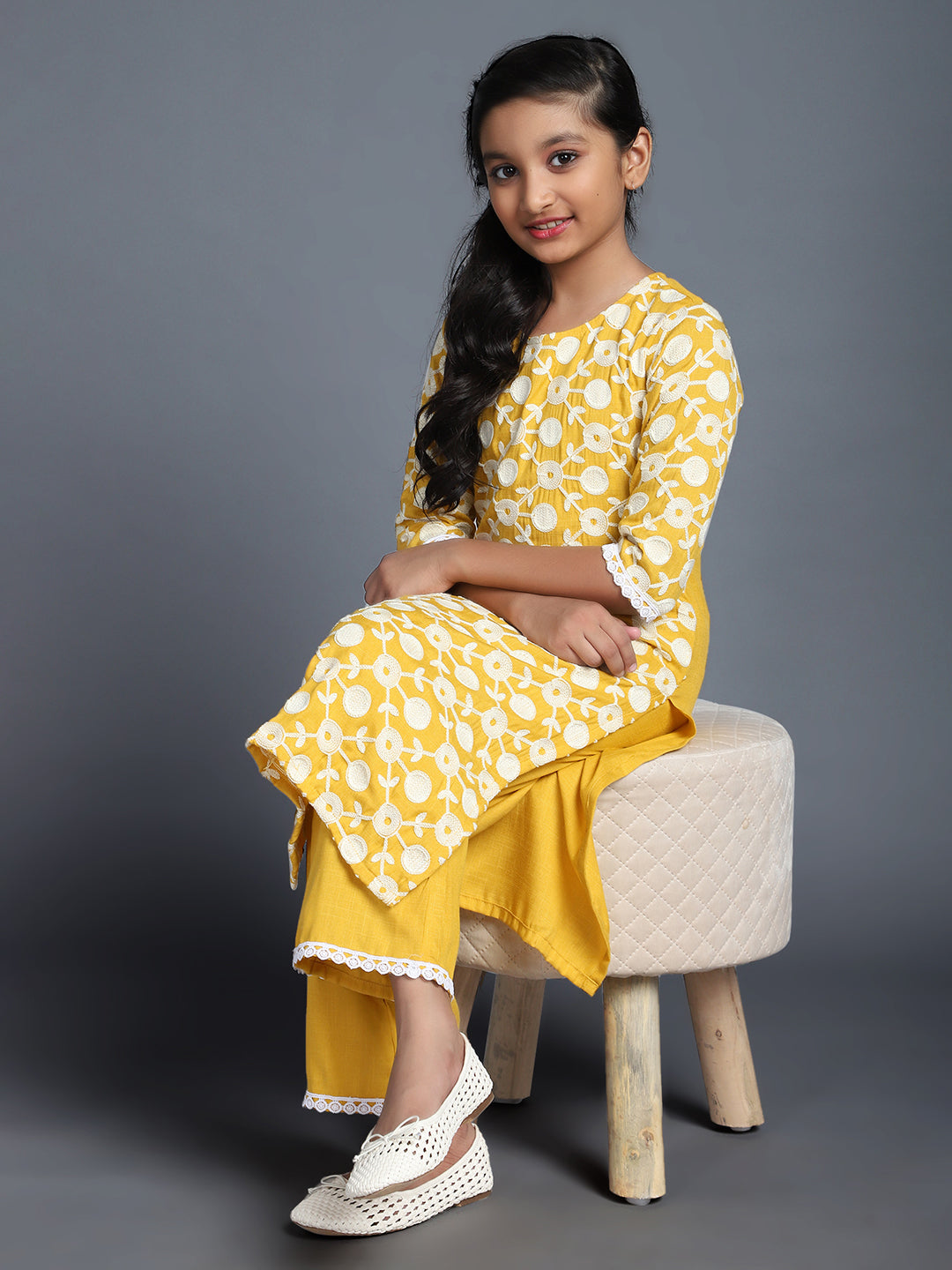 Girl's Yellow Schiffli Design Straight Kurta With Solid Palazzo - Aks Girls