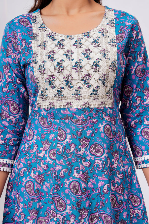 Women's  Blue Cotton Floral Kurta Set - Kipek