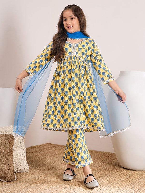 Girls Ethnic Motifs Printed Empire Gotta Patti Pure Cotton Kurta With Trousers & With Dupatta - PS Peaches