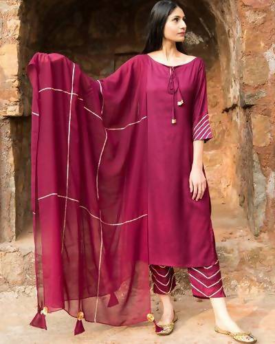 Women's Magenta Viscose Rayon Kurta Palazzo & Dupatta Set - Cheera