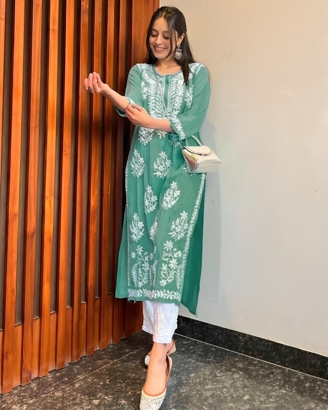 Women's Light Green Premium Rayon Embroidery Worked Lucknowi Kurta With Plazzo Set - Dwija Fashion