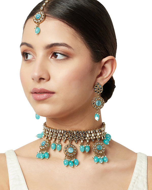 Women's Gold Oppulence Turquoise Mang Tika Set - Voylla