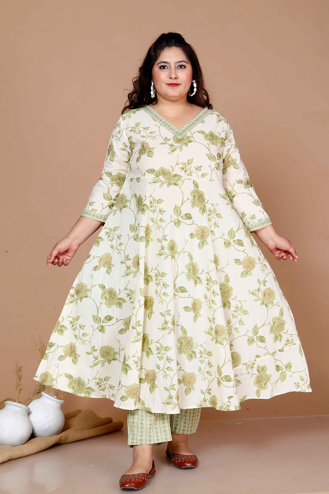 Women'S Plus Size Green Printed Pure Cotton Kurta With Palazzo - Miravan