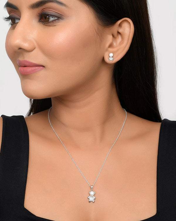 Women's Round Cut Cz And Faux Pearls Pendant Set - Voylla