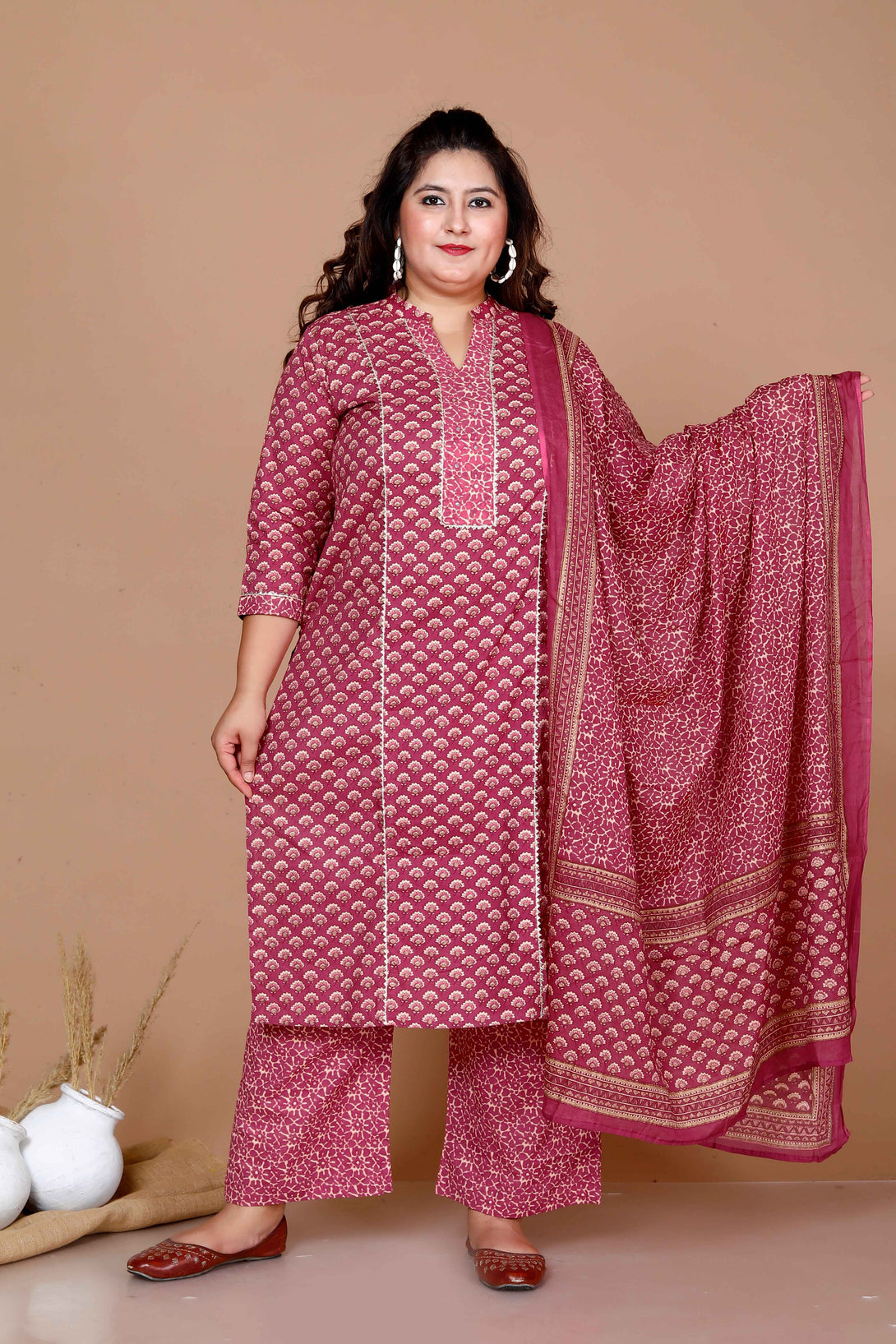 Women'S Plus Size Pink Straight Floral Printed Kurta & Palazzo With Dupatta Set - Miravan