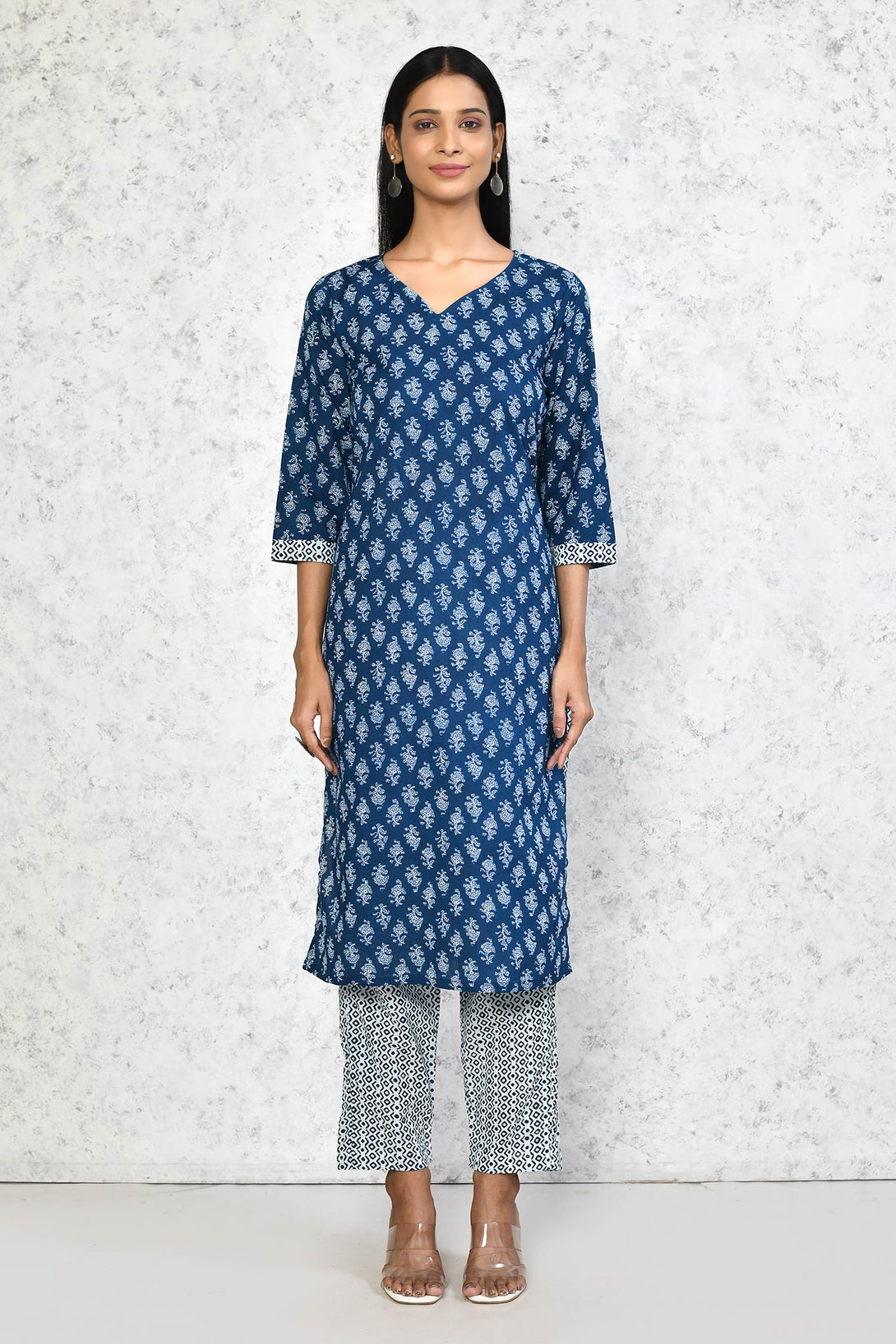 Women's Pure Cotton Straight Kurta And Palazzo Set - Miravan