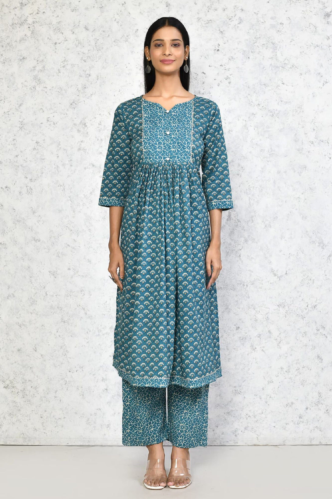 Women's Floral Blue Printed Cotton Fabric Kurta & Palazzo - Miravan