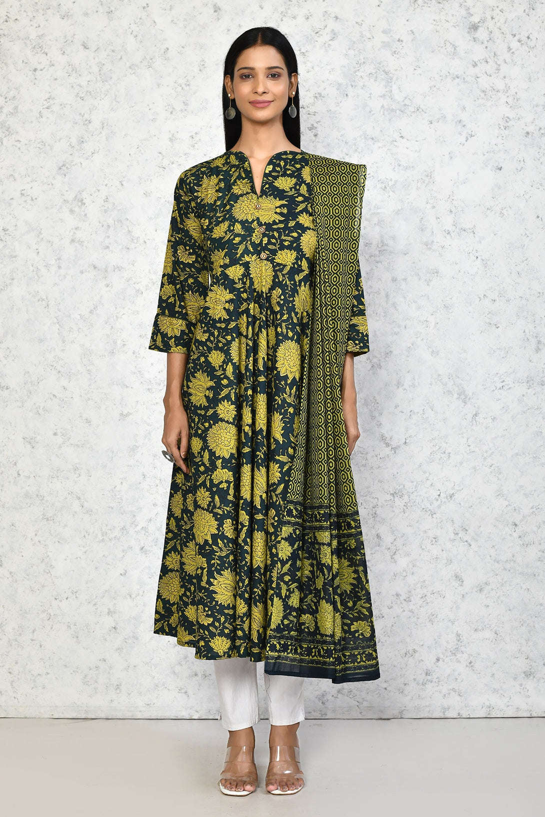 Women's Green Pure Cotton Floral Printed Anarkali Kurta With Dupatta - Miravan