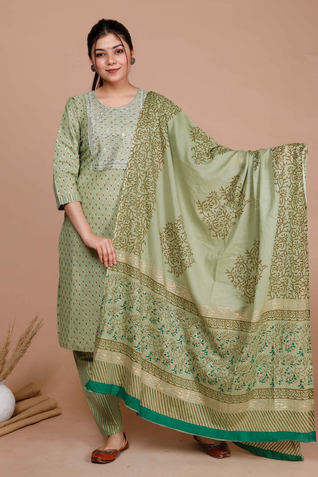 Women's Green Ethnic Motifs Pure Cotton Kurta With Palazzo & Dupatta - Miravan