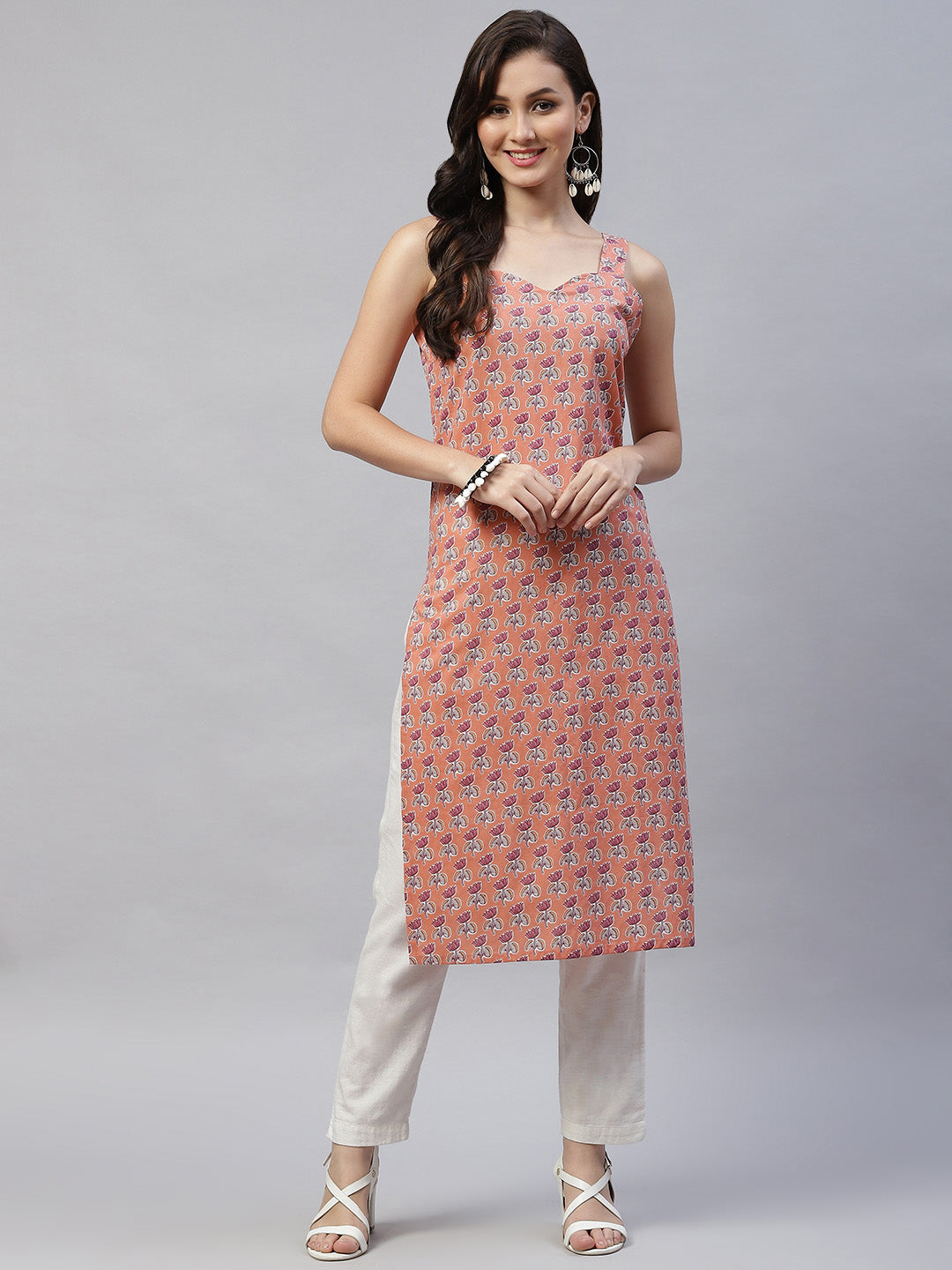 Women's Peach-Coloured Floral Printed Kurta - Miravan