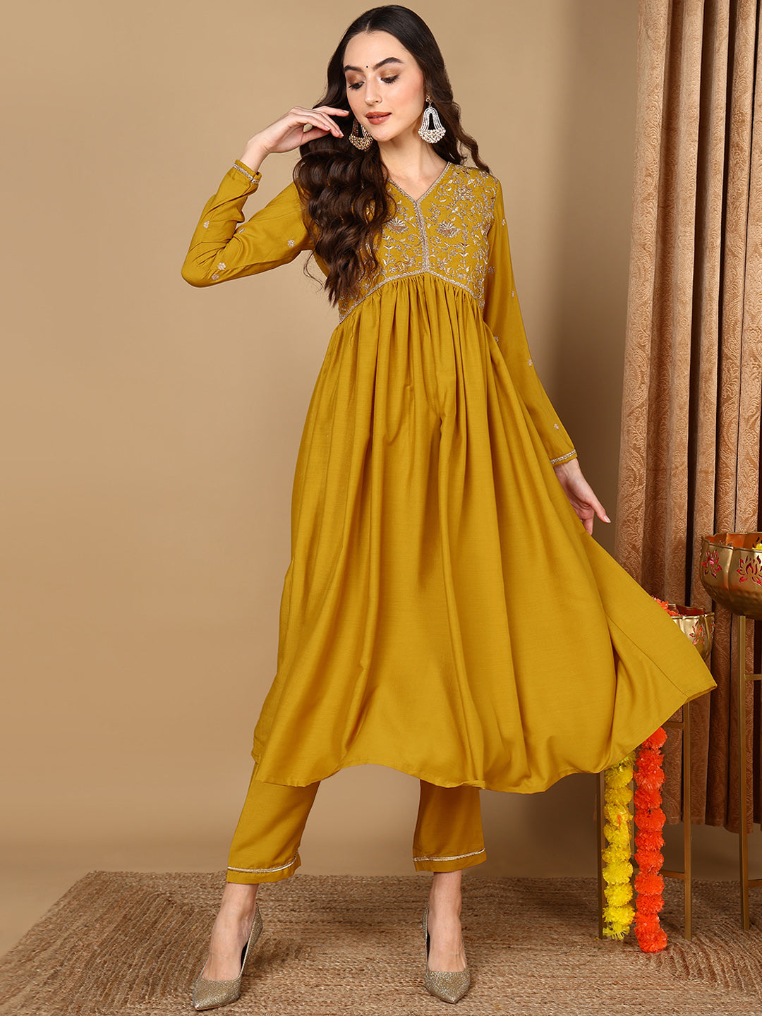 Women's Yellow Silk Blend Solid Embroidered Anarkali Kurta Pant With Dupatta - Ahika