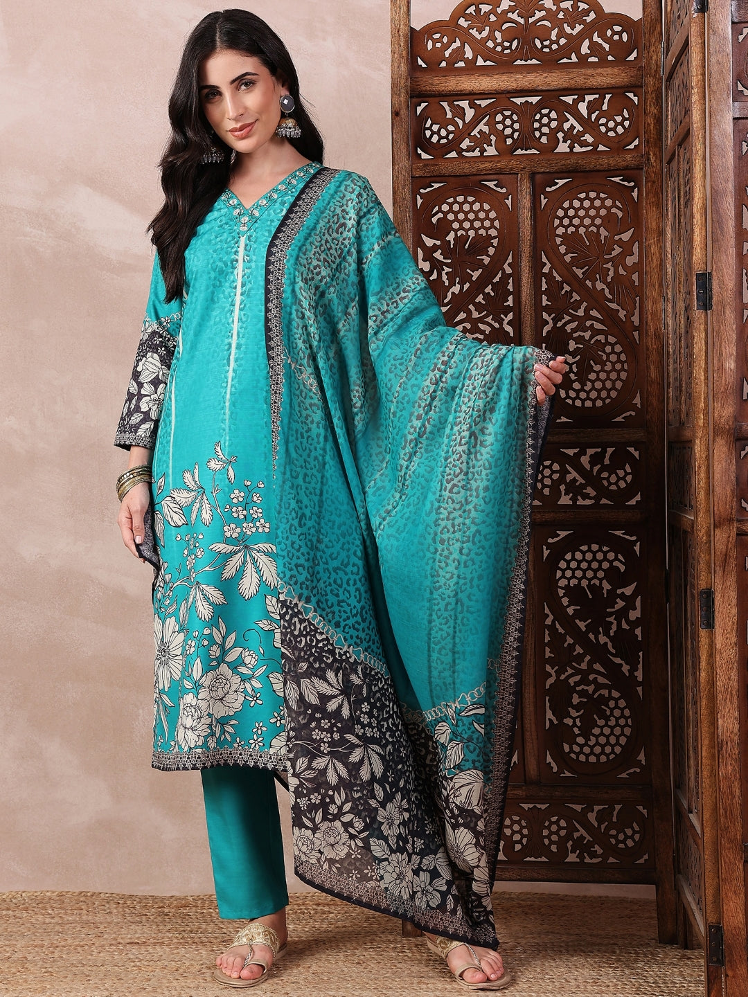 Women's Green Silk Blend Floral Printed Straight Kurta Trouser With Dupatta - Ahika