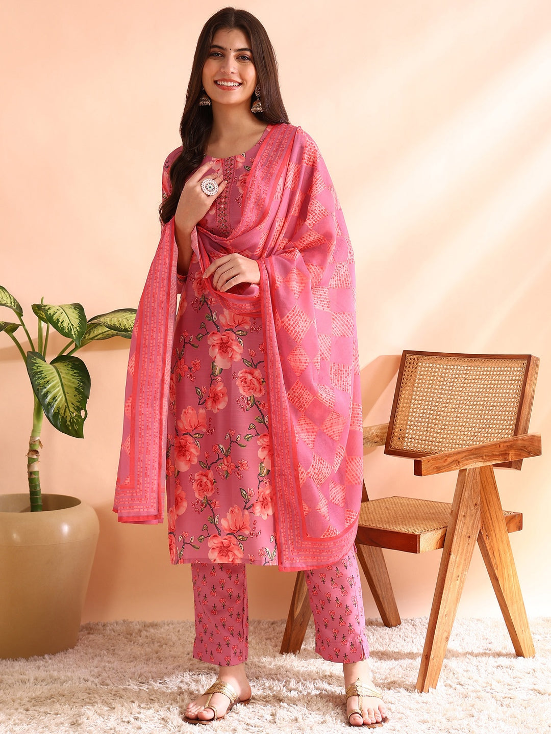 Women's Pink Poly Rayon Floral Printed Straight Kurta Trousers With Dupatta - Ahika