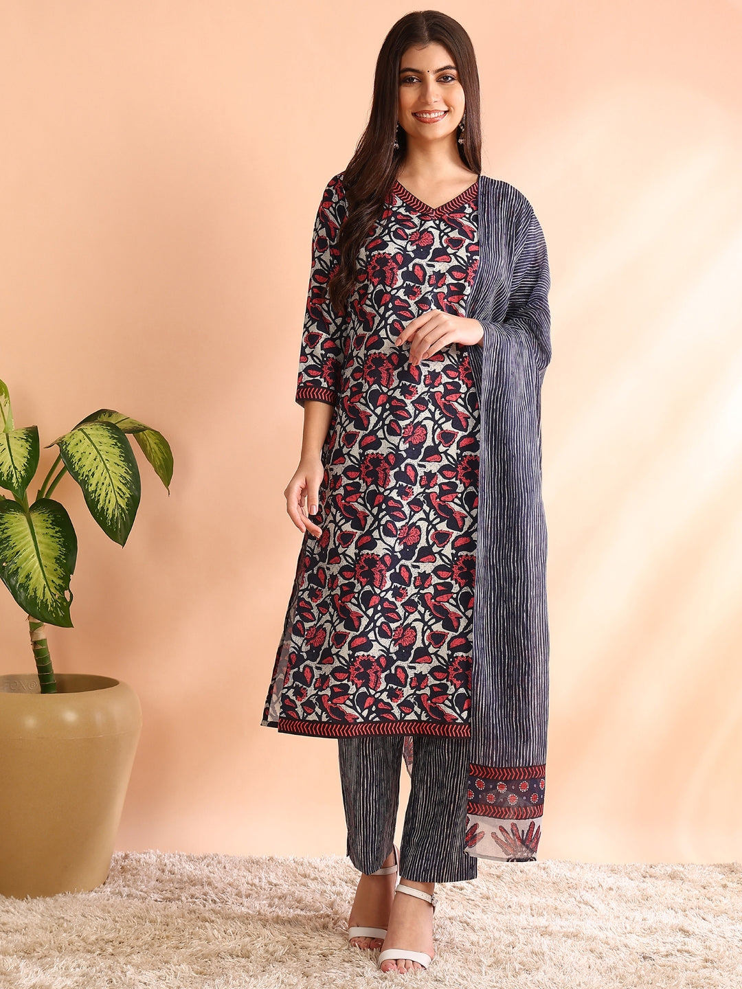 Women's Grey Rayon Blend Floral Printed Straight Kurta Trouser With Dupatta - Ahika