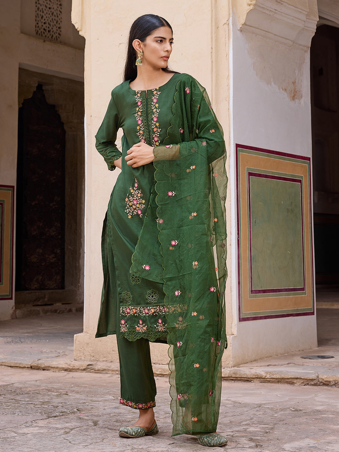 Women's Green Silk Blend Solid Embroidered Straight Kurta Trouser With Dupatta - Ahika