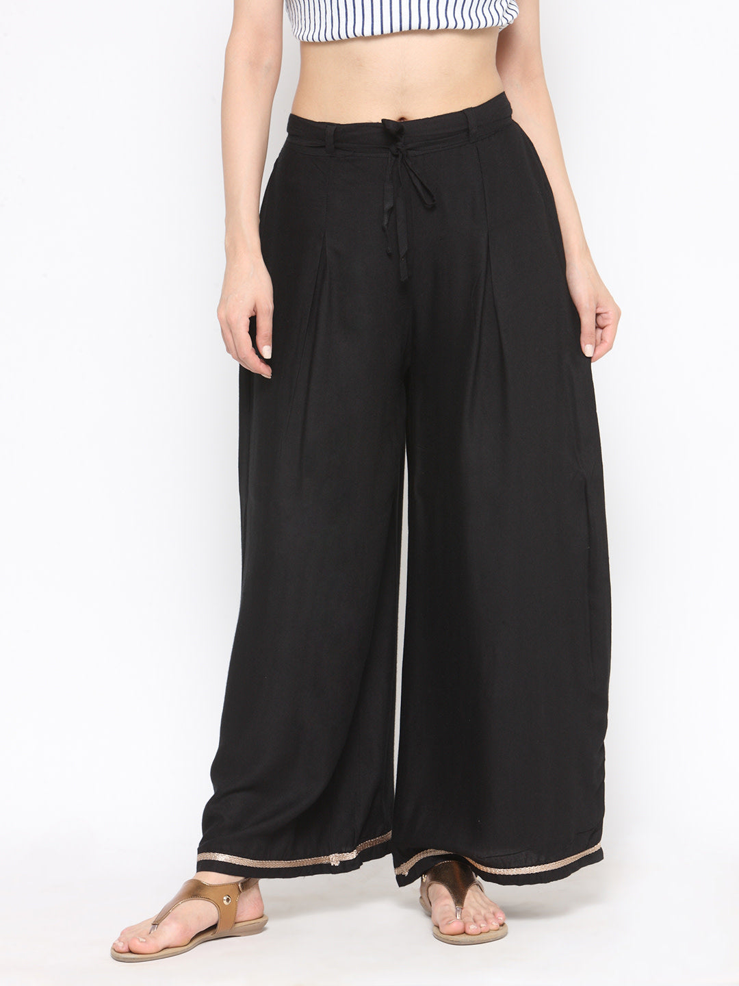 Women's A Pair Of Black Solid Woven Wide Leg Palazzos - Noz2Toz