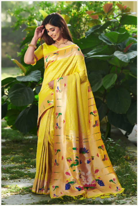 Women's Yellow Paithani Silk Zari Woven Saree With Blouse - Vishnu Weaves