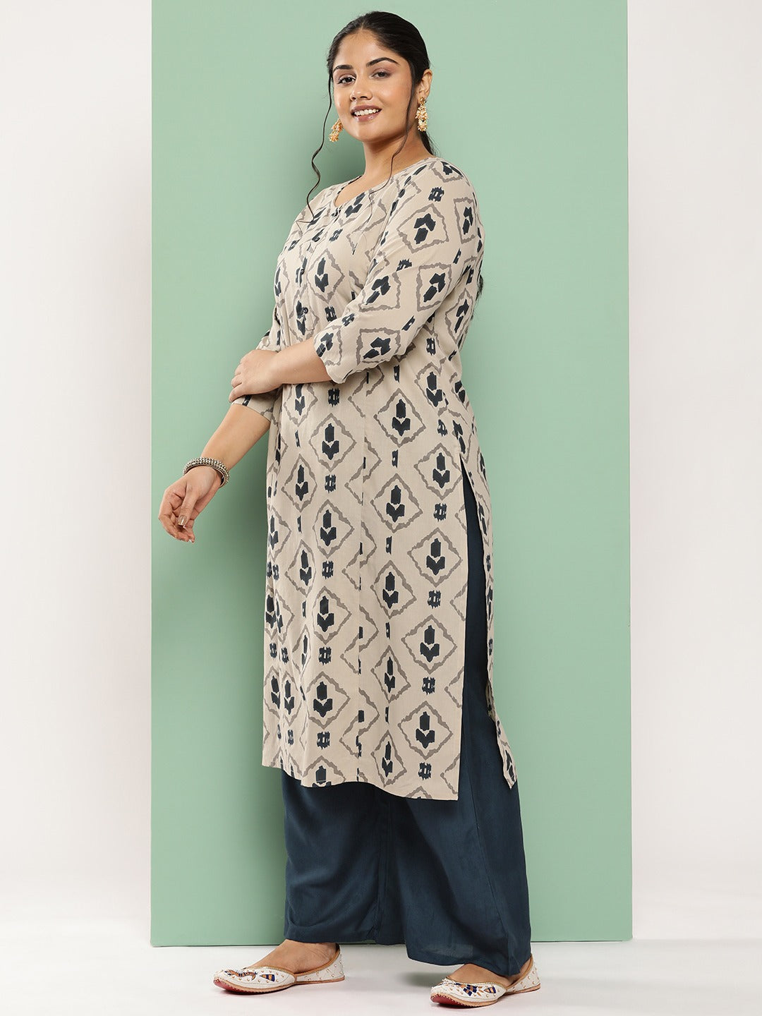 Plus Size Ethnic Motifs Printed Regular Cotton Kurta with Palazzos-Indiakreations-JS1555PSETBG3XL