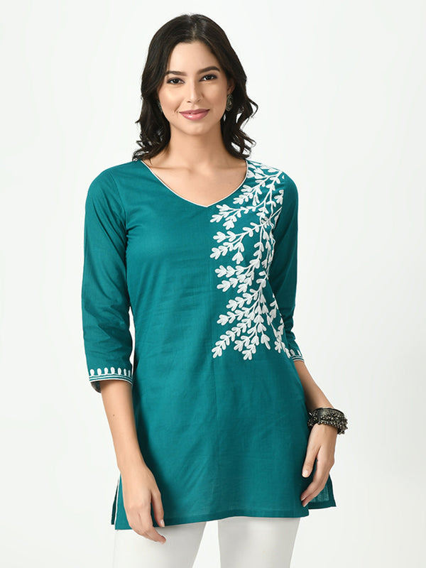 Women's Green Embroidered Short Kurti - Noz2Toz