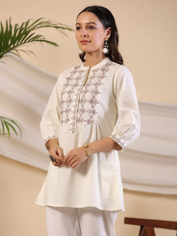 Jashvi Off-White Ethnic Motif Printed Cotton Dobby Tunic With Thread Work Embroidery