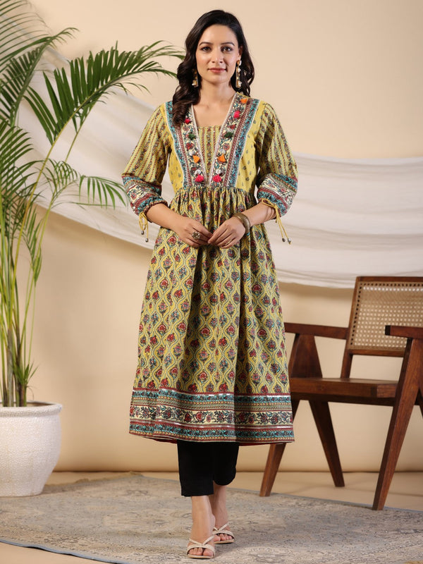 Jashvi Lime Green Floral Printed Pure Cotton Kurta With Lace