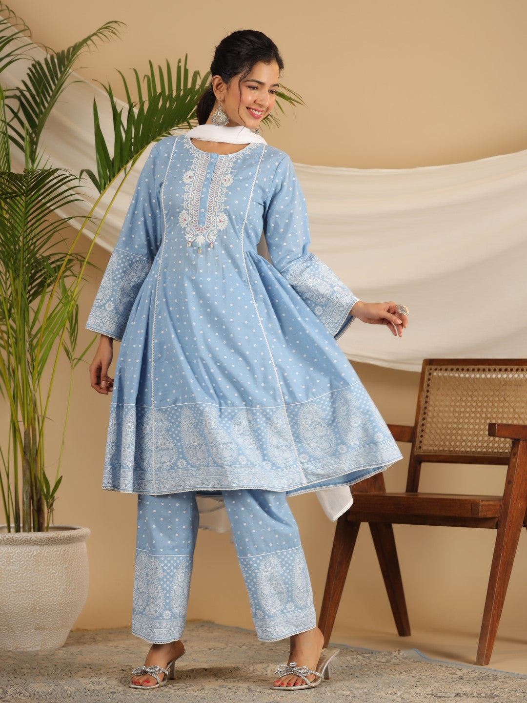 Women's Powder Blue Cotton Cambric Printed Kurta Set - Juniper