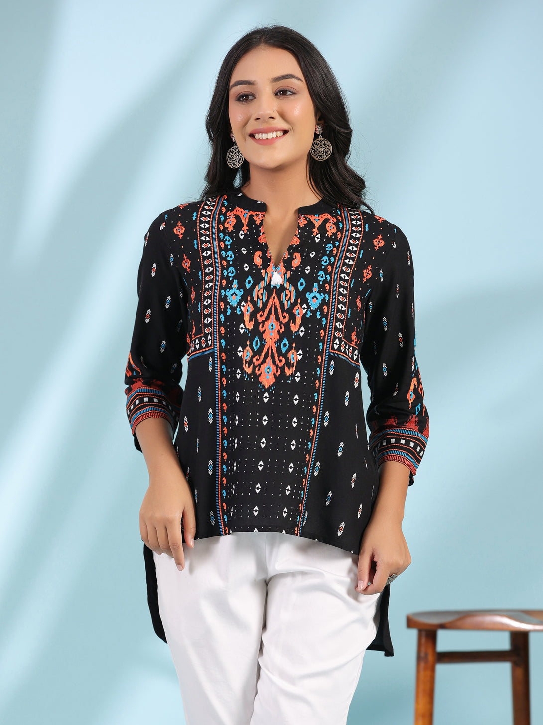 Women's Black Rayon Printed Tunic - Juniper