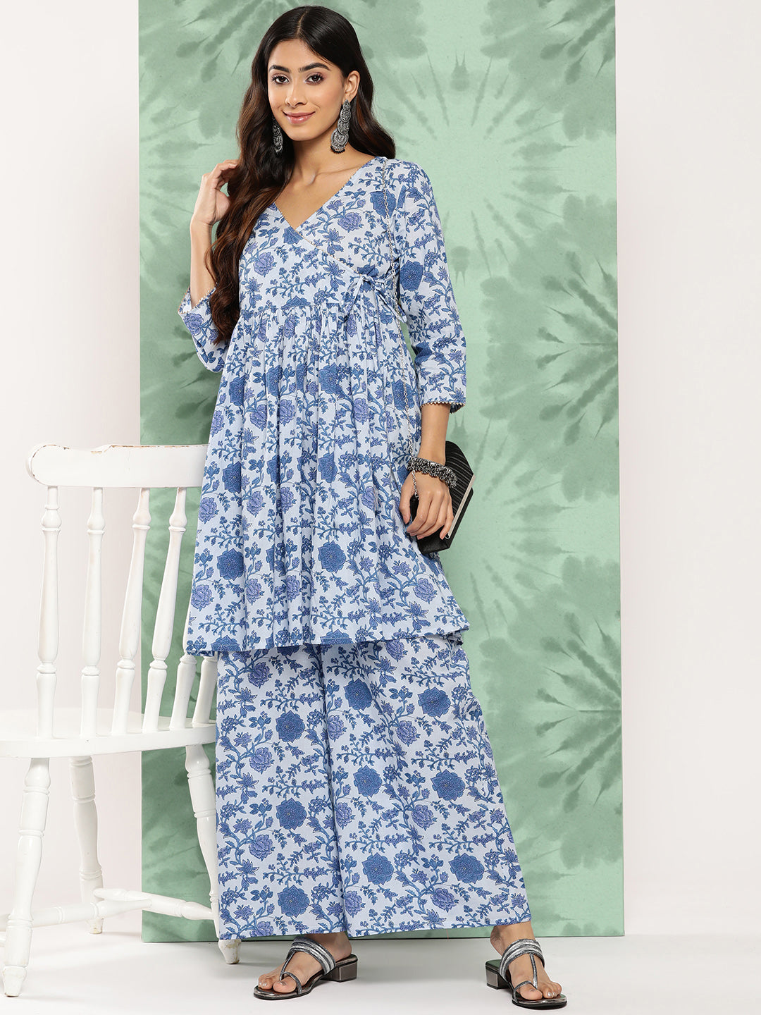 Women's Light Blue Botanical Printed Cotton Kurta Set - Janasya