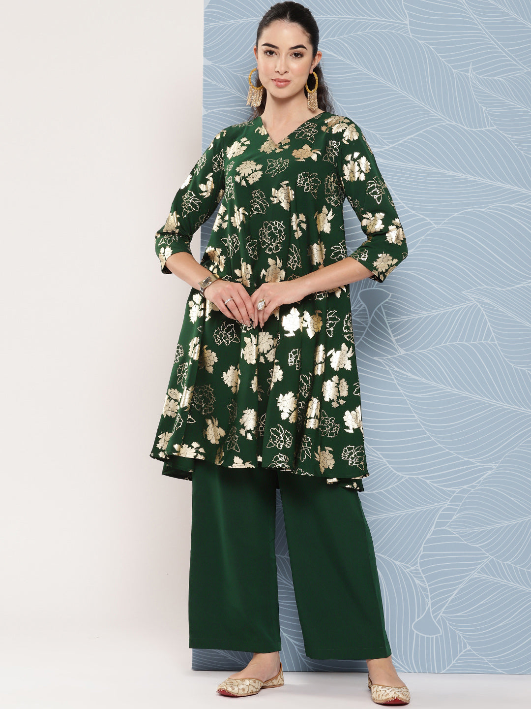 Women's Bottle Green Foil Printed Crepe Kurta Set - Janasya