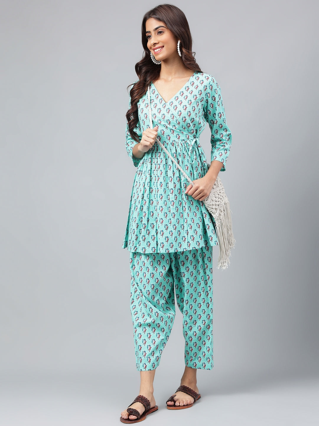 Women's Aqua Green Floral Ethinc Motif Printed Cotton Kurta Set - Janasya