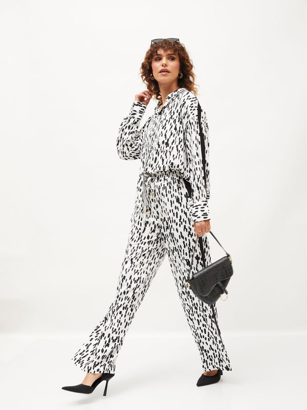 Women's White Abstract Print Oversize Shirt With Pants - Lyush