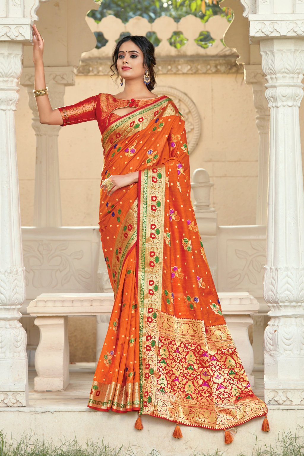 Women's Silk Woven Work Traditional Tassle Saree - Sangam Prints