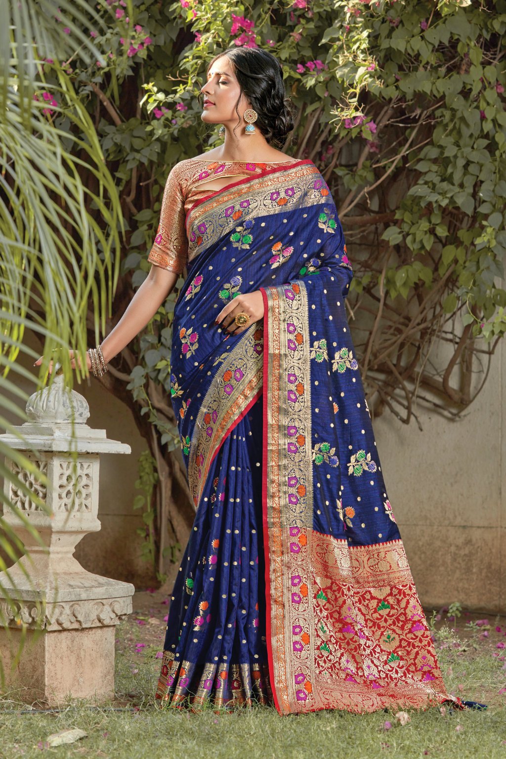 Women's Silk Woven Work Traditional Tassle Saree - Sangam Prints