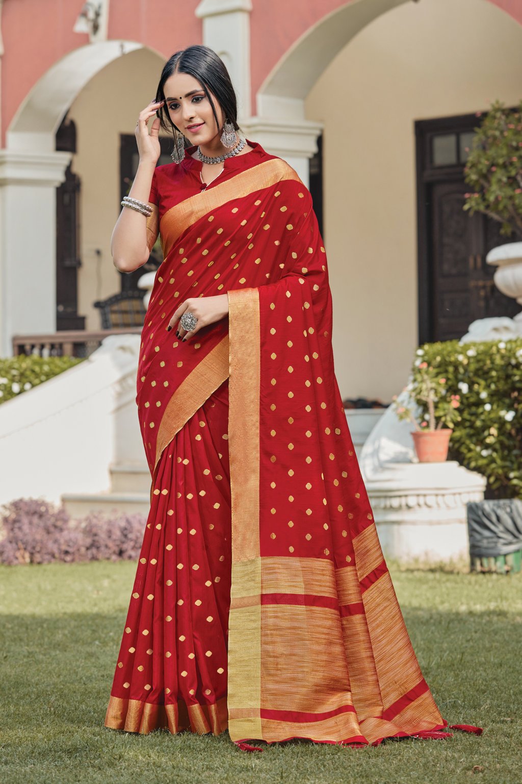 Women's Handloom Silk Woven Work Traditional Tassle Saree - Sangam Prints