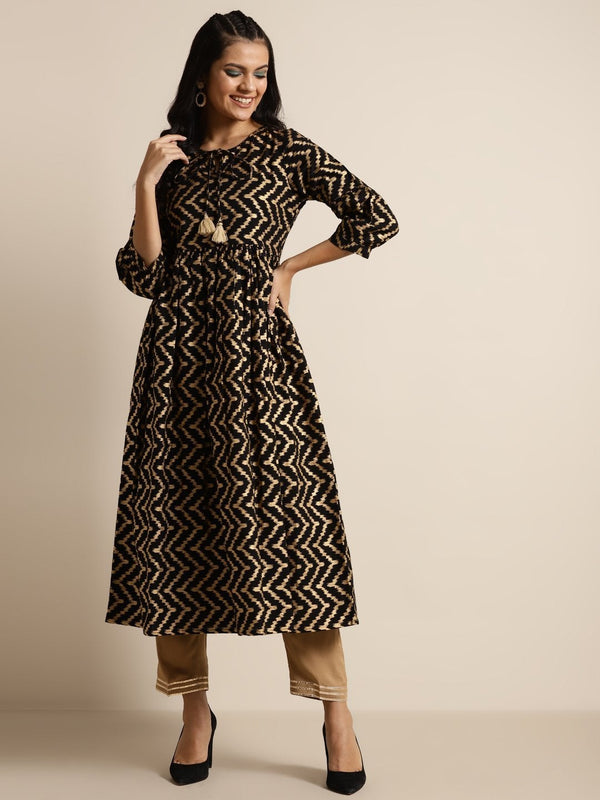 Women's Black Chevron Foil Gathered Kurta - SHAE