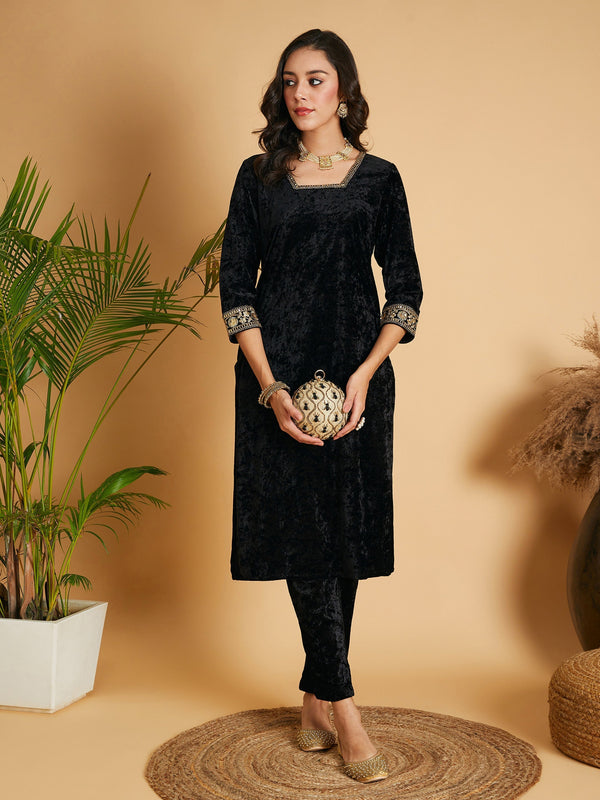 Women's Black Velvet Straight Kurta - Lyush