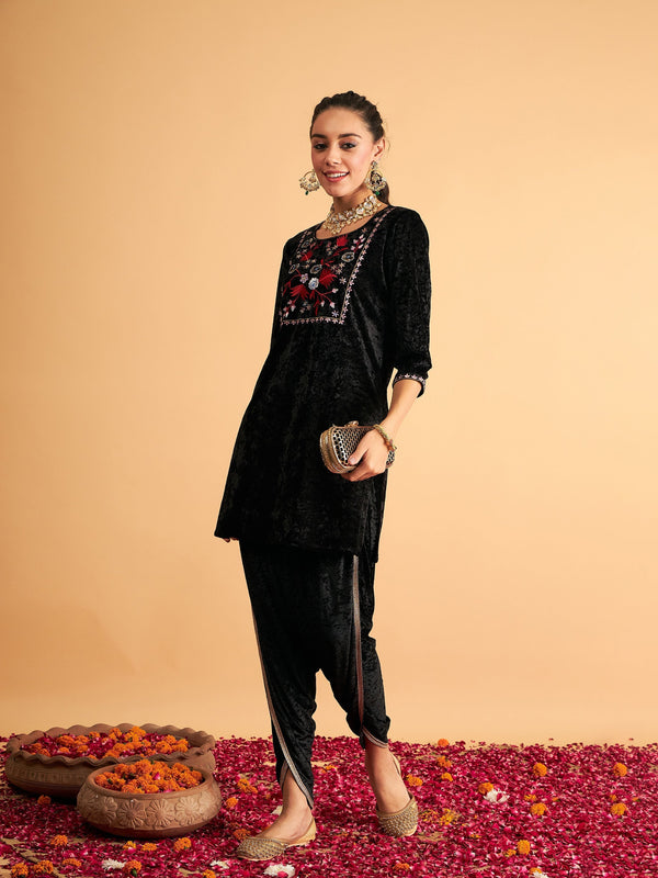 Women's Black Velvet Front Yoke Embroidered Short Kurta - Lyush