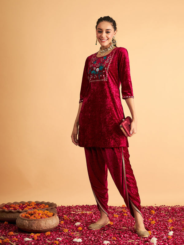 Women's Fuchsia Velvet Front Yoke Embroidered Short Kurta - Lyush