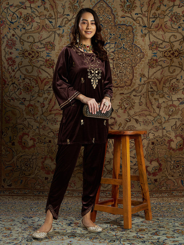 Women's Brown Velvet Zari Short Kurta With Tulip Pants - Lyush