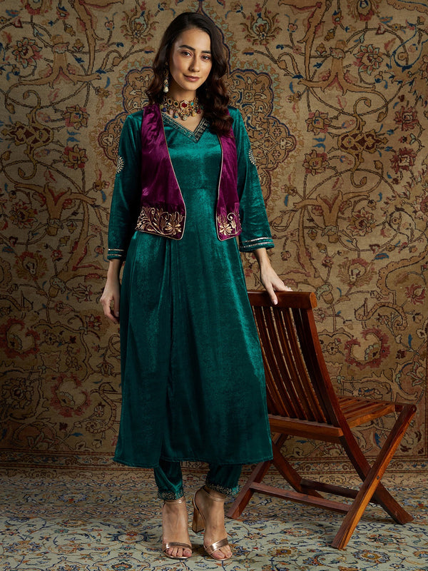 Women's Emerald Velvet Kali Kurta Set With Burgundy Waistcoat - Lyush