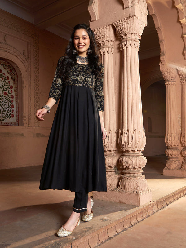 Women's Black Floral Bodice Foil Anarkali Kurta With Pants - Lyush