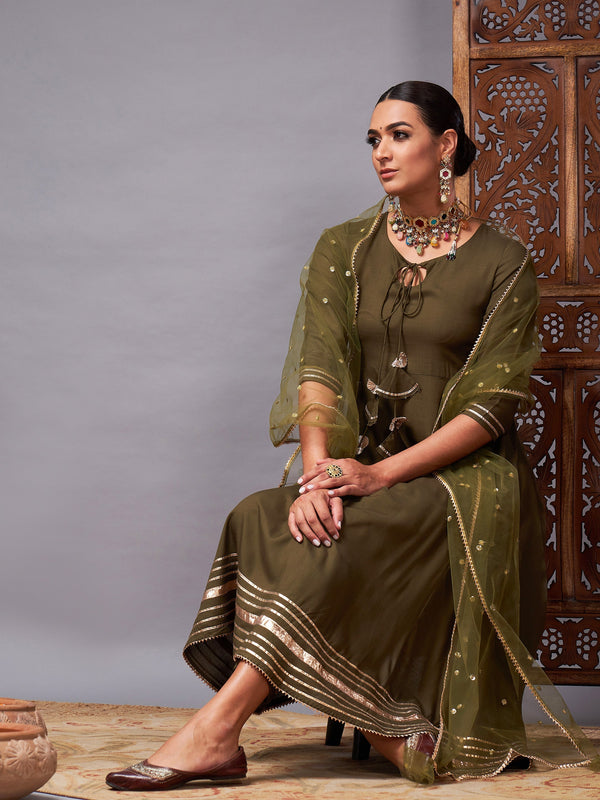 Women's Olive Kurta Set With Net Sequins Dupatta - Lyush