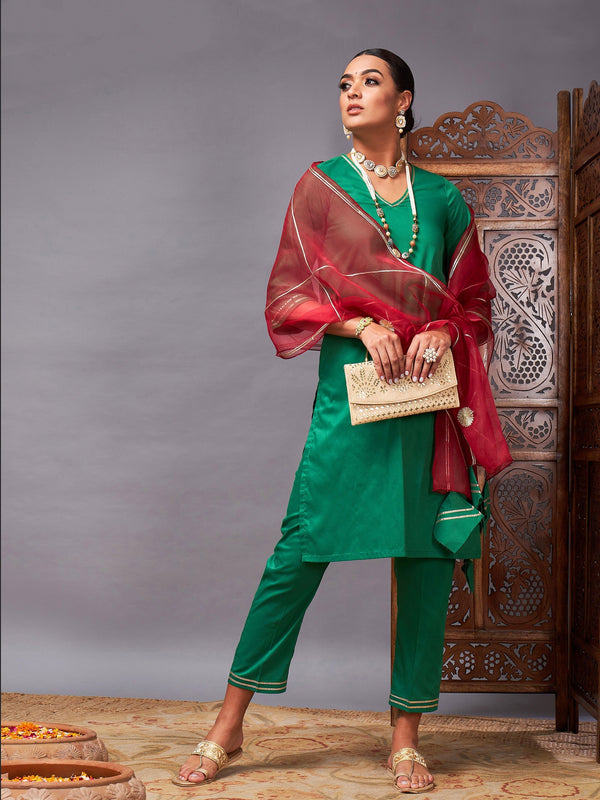 Women's Green Kurta Set With Maroon Organza Dupatta - Lyush