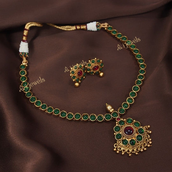 Women's 18K Gold Plated Traditional South Indian Style Necklace - I Jewels