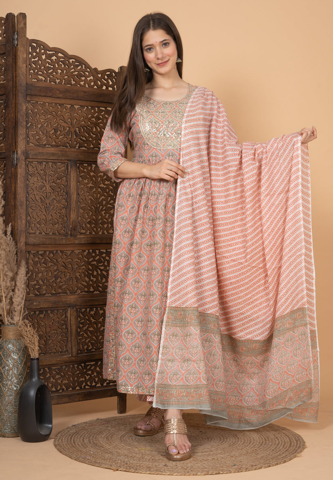 Women's Nayra Cut Cotton Kurta With Pants And Dupatta With Yoke Work On The Front. - Singni