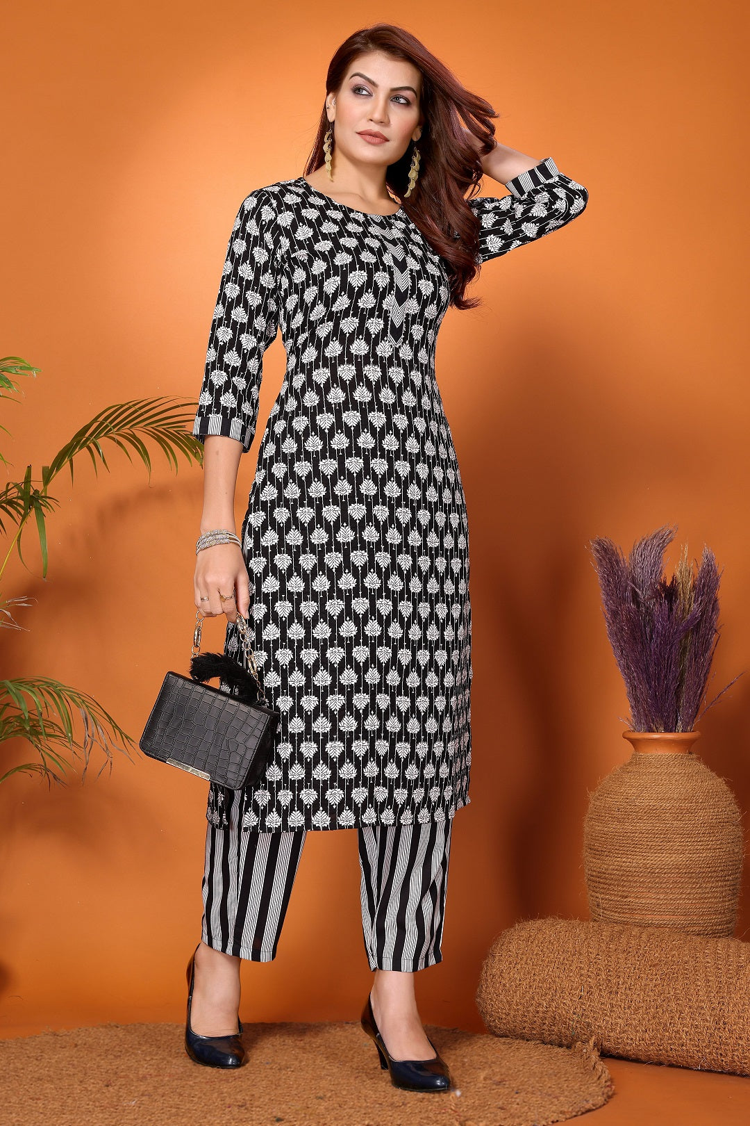 Women's Black & White Rayon Printed Kurta With Pant Set - Dwija Fashion