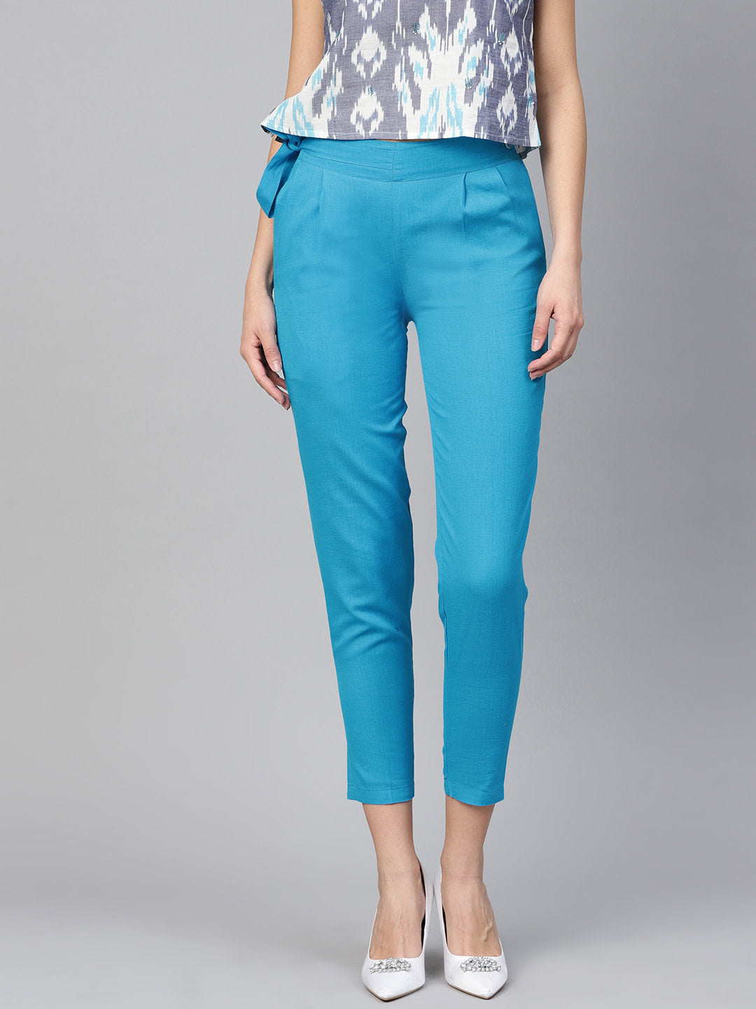 Women's Blue Solid High-Rise Cropped Trousers - Noz2Toz