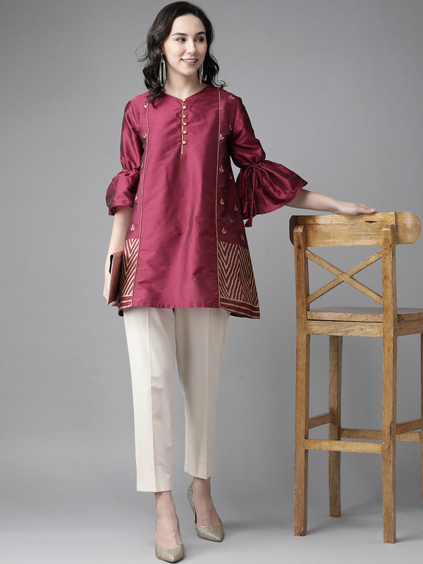 Jashvi Women Magenta & Golden Silk Printed Tunic