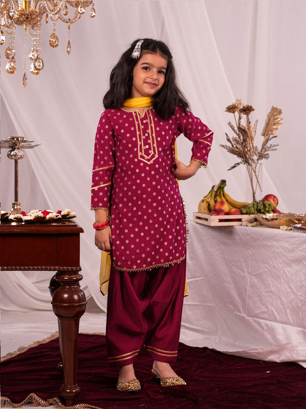 Jashvi Girls Pink Kurta Salwar and Dupatta Set