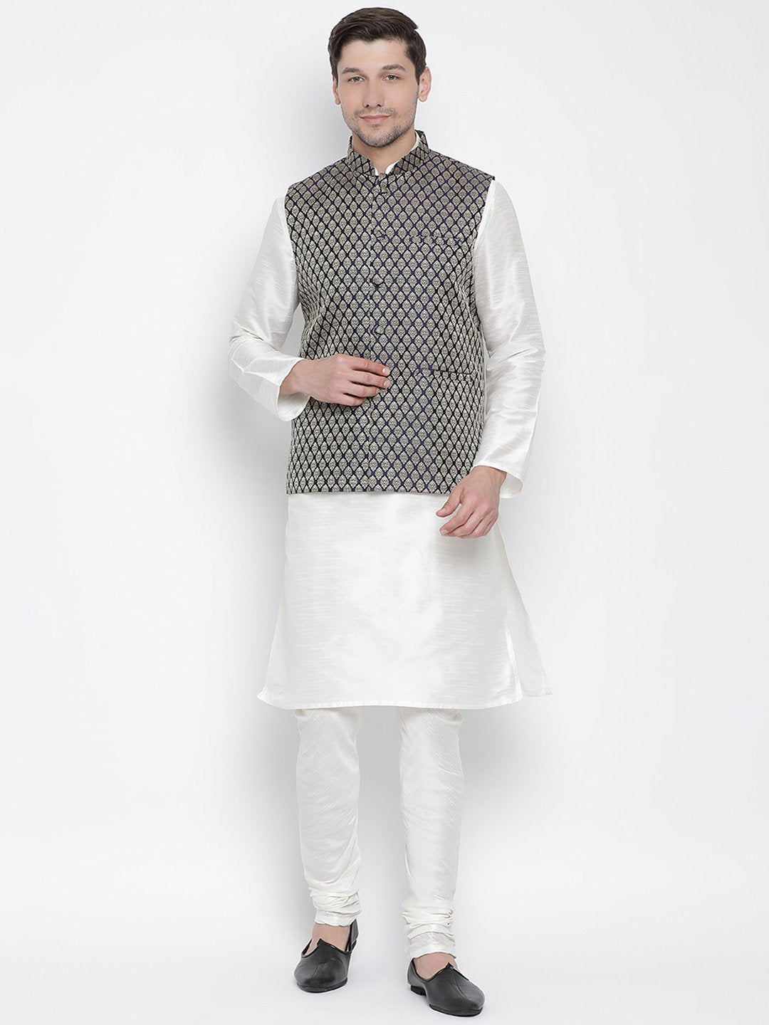 Men's White Cotton Silk Blend Kurta, Ethnic Jacket and Pyjama Set